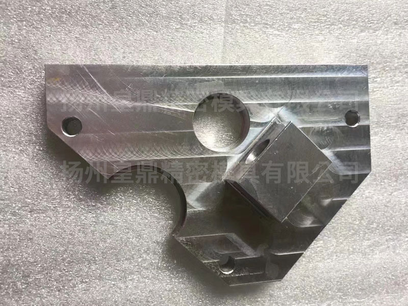 �Զ����������